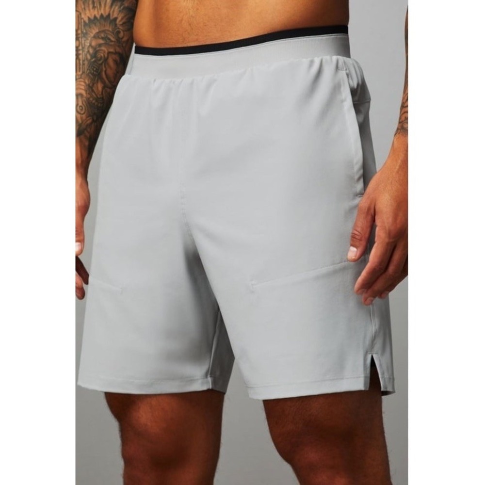 Fabletics Shorts Gray XL Black 9"Performance Golf Work Out Zip And Phone Pockets